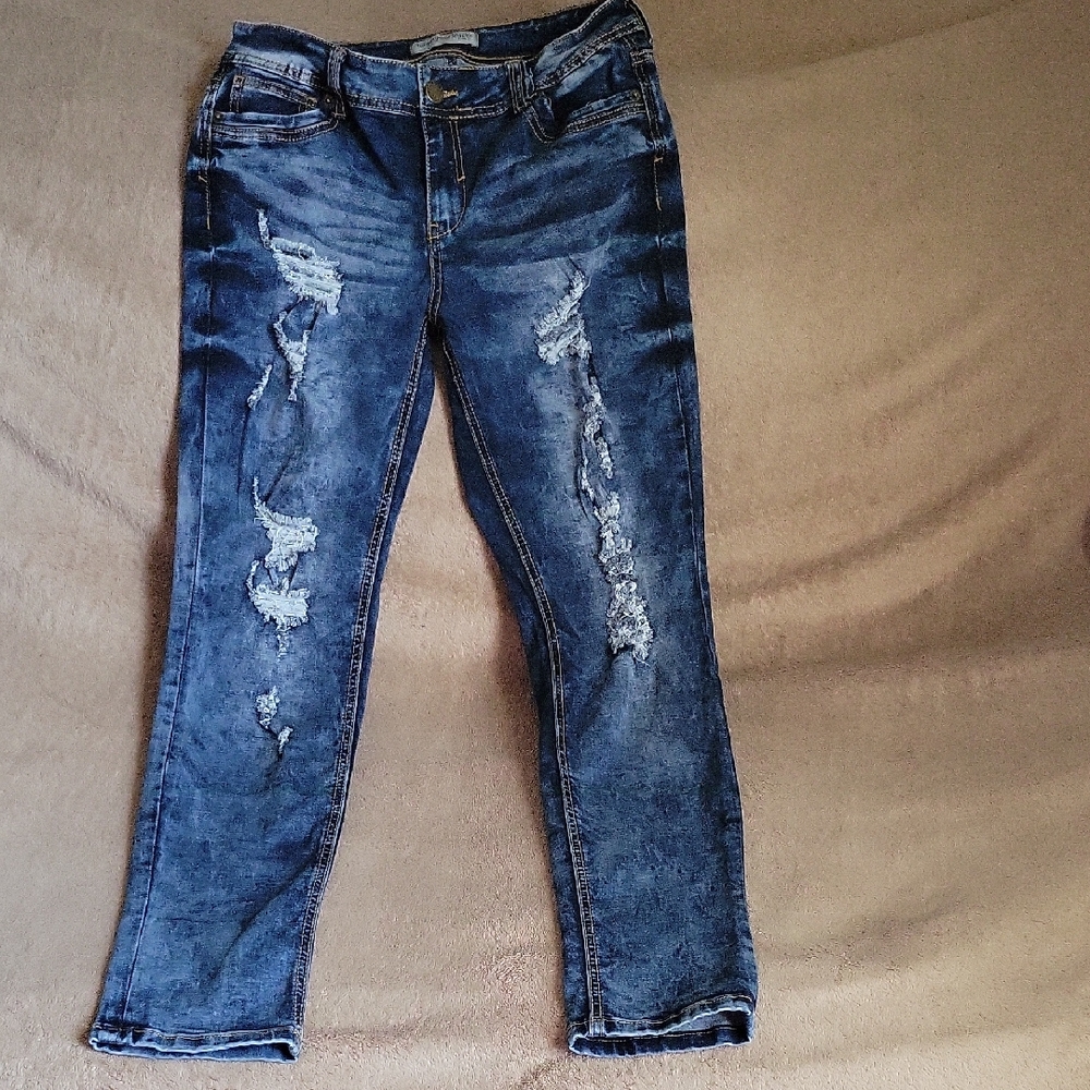 twentyone black distressed jeans